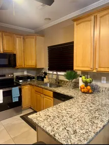Large 4-Bedroom Entire Home with Two Living Rooms - Image 2