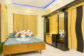 Prime South Kolkata 3BHK | Balcony, Kitchen, Wi-Fi - Image 2