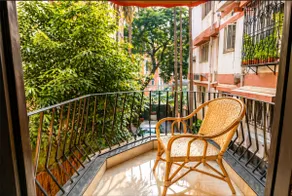 Retro Vibe-2 |AC 2BHK|Lake Rd |Balcony|Kitchenette - Image 5
