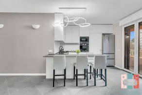 SAN15 - Elegant apartment with city view - - Image 3
