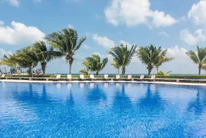 Luxury Beachfront 2BR | Big Pool | Private Rooftop - Image 2