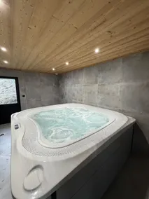 Des Sources 5* SPA – Hot Tub, Sauna, Billiards, Foosball - Image 2