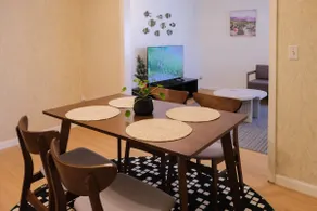 Modern & Cozy - Convenient to WFU, Reynolda - Image 4