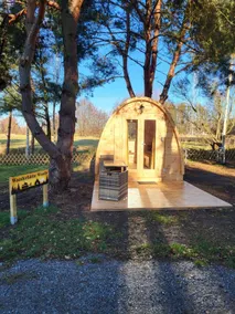 Woody Hiking Hut - Image 4
