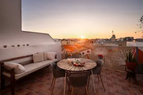 Fresh | Artsy Penthaus w/ terrace | Eclectic style - Image 2
