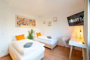 EasySuite 7 Bright 2-room apartment for 4 | SmartTV - Image 2