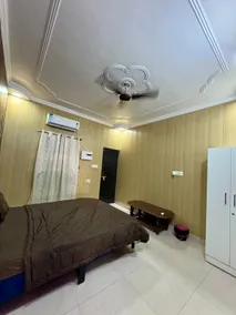 Airnest Gharana | Spacious Luxury 3BHK Stay - Image 4