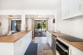 Boho - Pet Friendly - 1 Min Walk to the Beach - Image 5