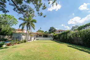 Large 6BR Strathfield Family Home/Free Parking - Image 5