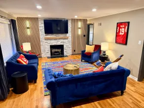 Game Day Casa 3BR/2BA, patio, firepit, fenced yard - Image 2