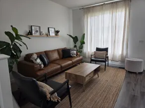 Bright & Modern Home Near YYC, Shopping & Banff - Image 3