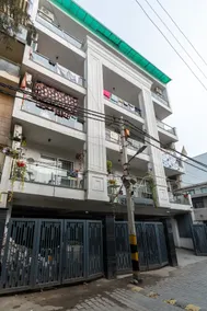 Homlee-Vasant Kunj-4BHK-Luxurious-20 Min Airport - Image 4