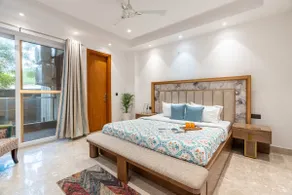 Homlee-Vasant Kunj-4BHK-Luxurious-20 Min Airport - Image 3