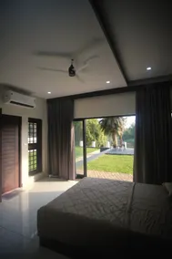 The Riverfield Waterfront 4000sf villa - Image 5