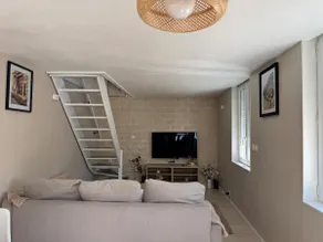 Comfortable stay on the outskirts of Paris with garden - Image 5