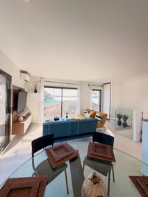 Bright duplex, roof terrace, sea view, beach 50 m - Image 5
