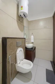 Flat in Rishikesh Cozy corner for couples & family - Image 4