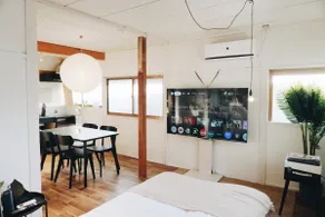 Kurume, the castle town of Chikugo | Entire house artist room | 4-minute walk from the station, 17 minutes to Hakata | Free parking | YOYAKO - Image 2