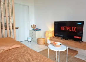 Le Petit Bali - Studio de Standing avec Wi-Fi & TV, proche tramway - Image 2