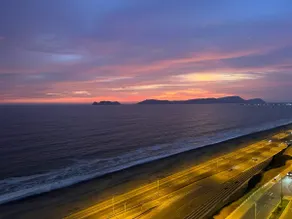 The Best Sunsets, 15 Minutes from the Airport - Image 3