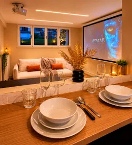 Romantic Hot Tub, Home Cinema, and Secret Room - Image 4