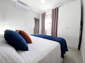 Top 5% Apartment | Gonzaga: 5min Beach, Queen, Air & Parking Space - Image 3
