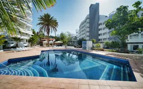Modern Studio Near Beach Las Americas - Image 4