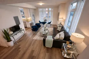 Whole Modern 2BR House |Rooftop Terrace |Garage - Image 4