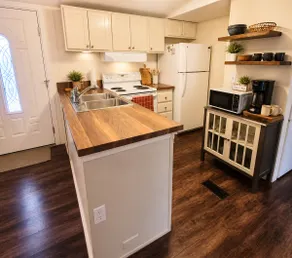 *Fox Run Retreat - Cozy and Relaxing Close to Lake - Image 4