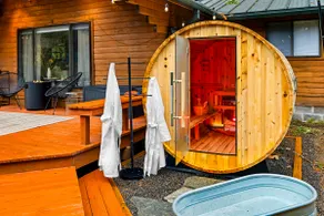 Riverfront Log Cabin · Hot Tub, Sauna, Whisky Barn - Image 3