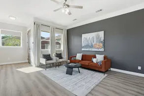 SW Houston 2BR | Two Kings, Desks, Fenced Yard - Image 2