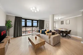Skyline Penthouse | Parking | Ideal for Long Stays - Image 2