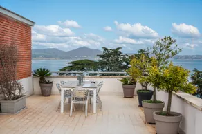 Lakefront Panoramic Terraces | Castle View - Image 3