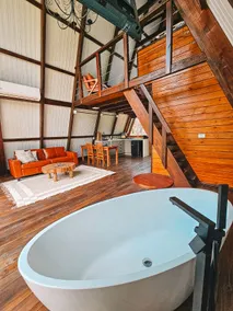 Romantic cabin with lake view in São Roque - Image 4