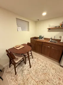 Modern Pet -Friendly Retreat Near Hofstra - Image 3