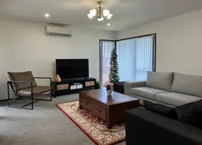 Carnoustie Calm- A Cosy Wattle Downs Home - Image 3