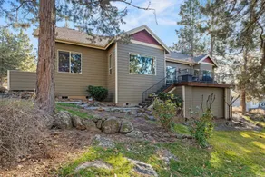 Tipsy Turtle | RunningY | Crater Lake | Sleeps 12 - Image 2