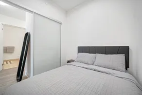 Modern 2BR Markham Stay • Parking & Gym - Image 5