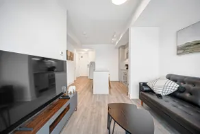 Modern 2BR Markham Stay • Parking & Gym - Image 3