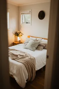 Eco Cabin - Image 2