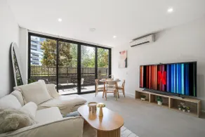 Modern Neutral-Style Living | Wentworth Point 2BR - Image 2