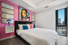 “Le Gallery” •Panoramic City Views• Spacious • DT - Image 5