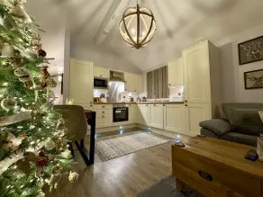 Luxury Country Lodge with Hot Tub & Log Burner - Image 5