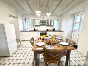 The Château Cottage｜Large Parking｜2 Bedrooms - Image 4