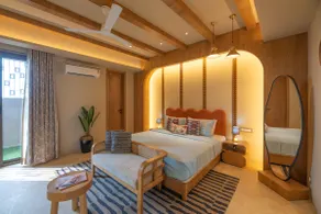 Miorah Chalet : Luxury 2BHK w/Jacuzzi @Jaipur - Image 4