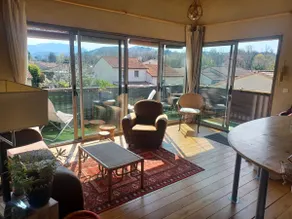 Exceptional wooden apartment, unobstructed south view - Image 2