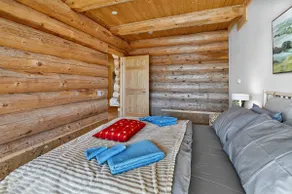 Cedar Heaven Lake Lodge - Image 4