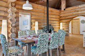 Cedar Heaven Lake Lodge - Image 5