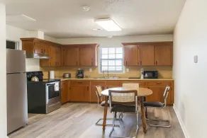 Sleeps 7 | Near I-10 | Central Location - Image 5