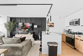 NYC Close | Comfortable 2BR Apt for Groups | 10 - Image 3